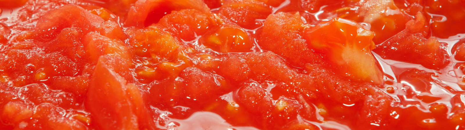 Passata di pomodoro per piatti estivi: il gusto della Sicilia in tavola