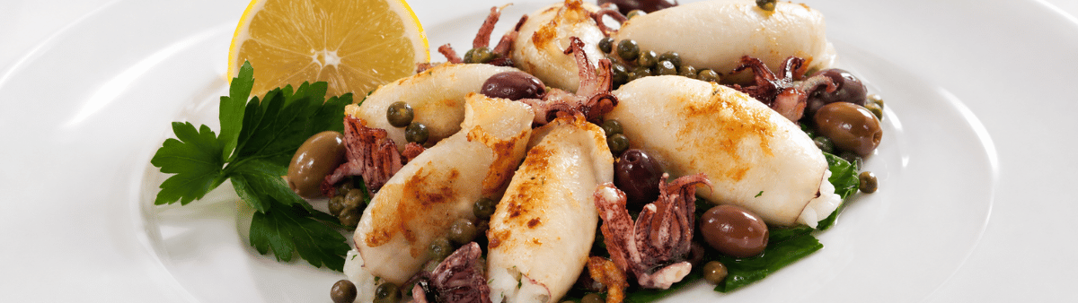 Calamari ripieni con olive e capperi di Salina