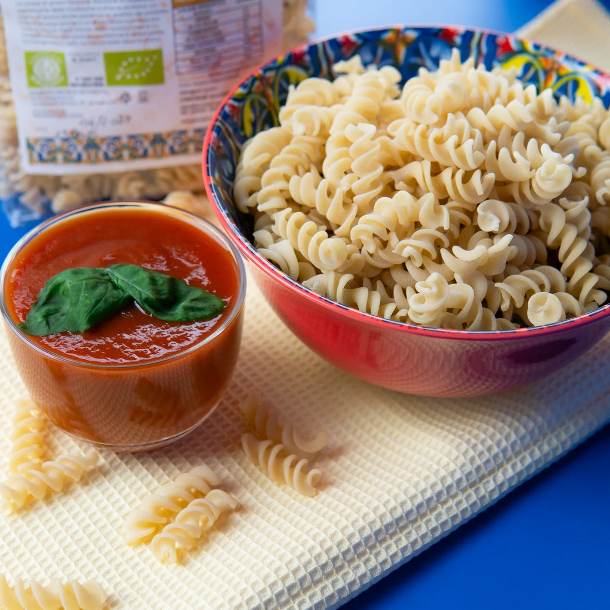 fusilli di semola bio con passata di pomodoro