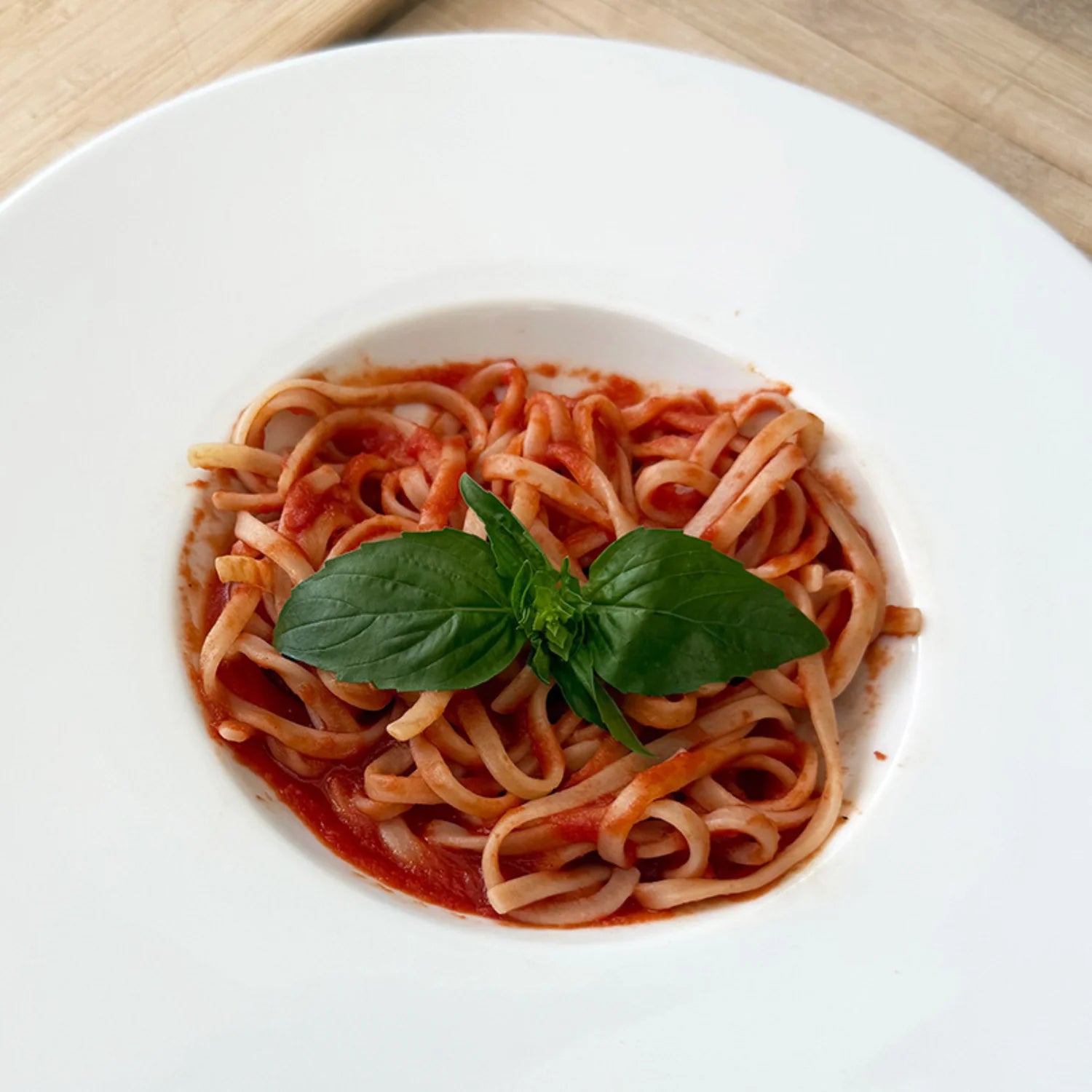 linguine di grano duro siciliano con passata di pomodoro 