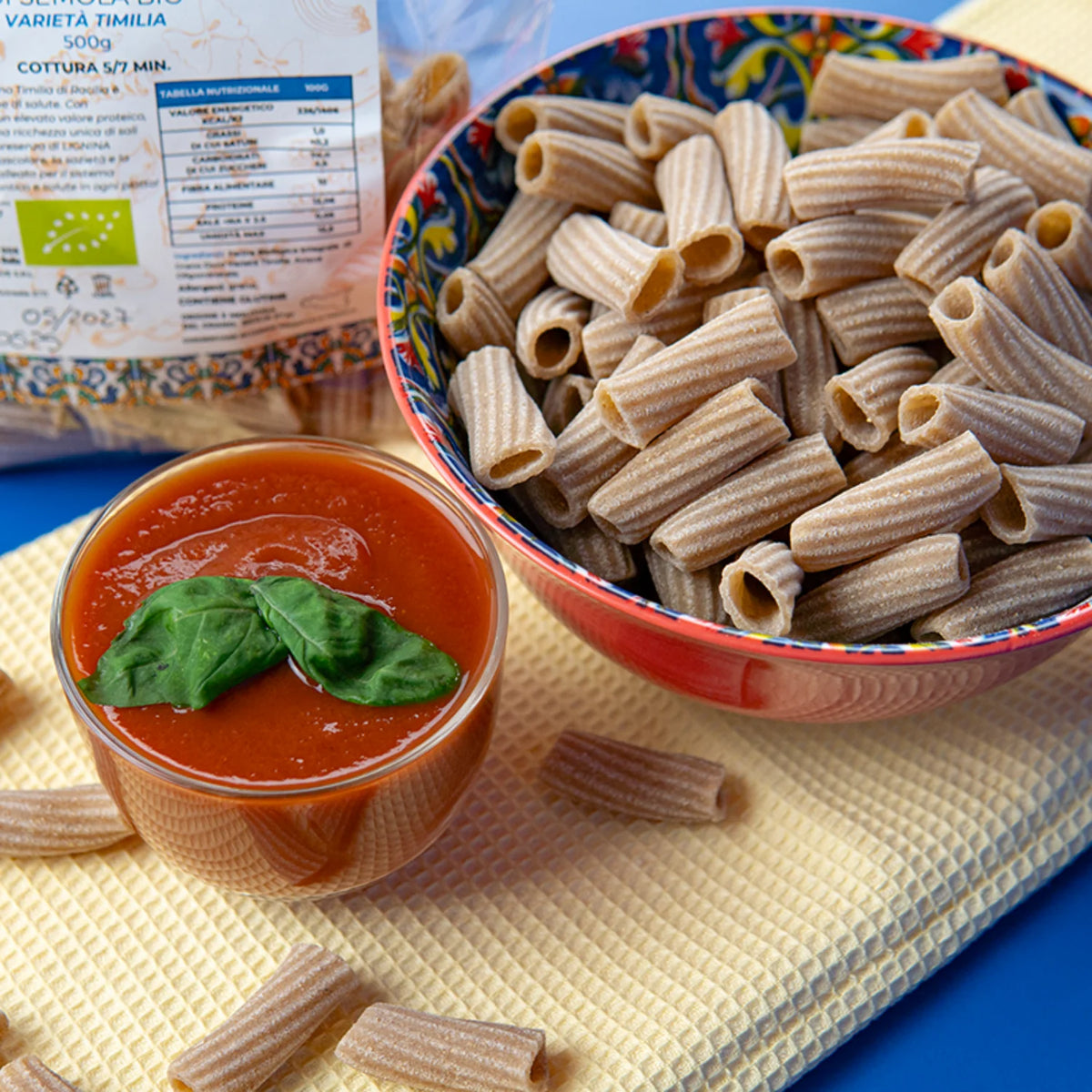 rigatoni di timilia con dettaglio salsa di pomodoro